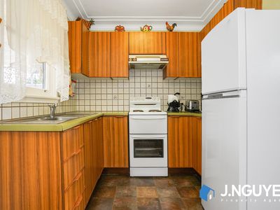28 Barlow Crescent, Canley Heights
