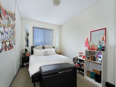 13 / `1 Governors Lane, Wollongong