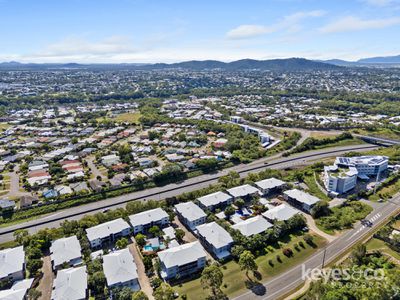 43 / 319 Angus Smith Drive, Douglas