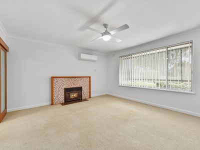 18 Hutchesson Street, Millicent