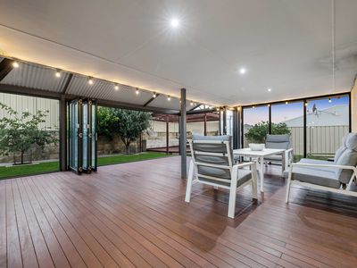 23 Lynella Circuit, Banksia Grove