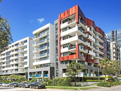 606 / 51 Hill Road, Wentworth Point