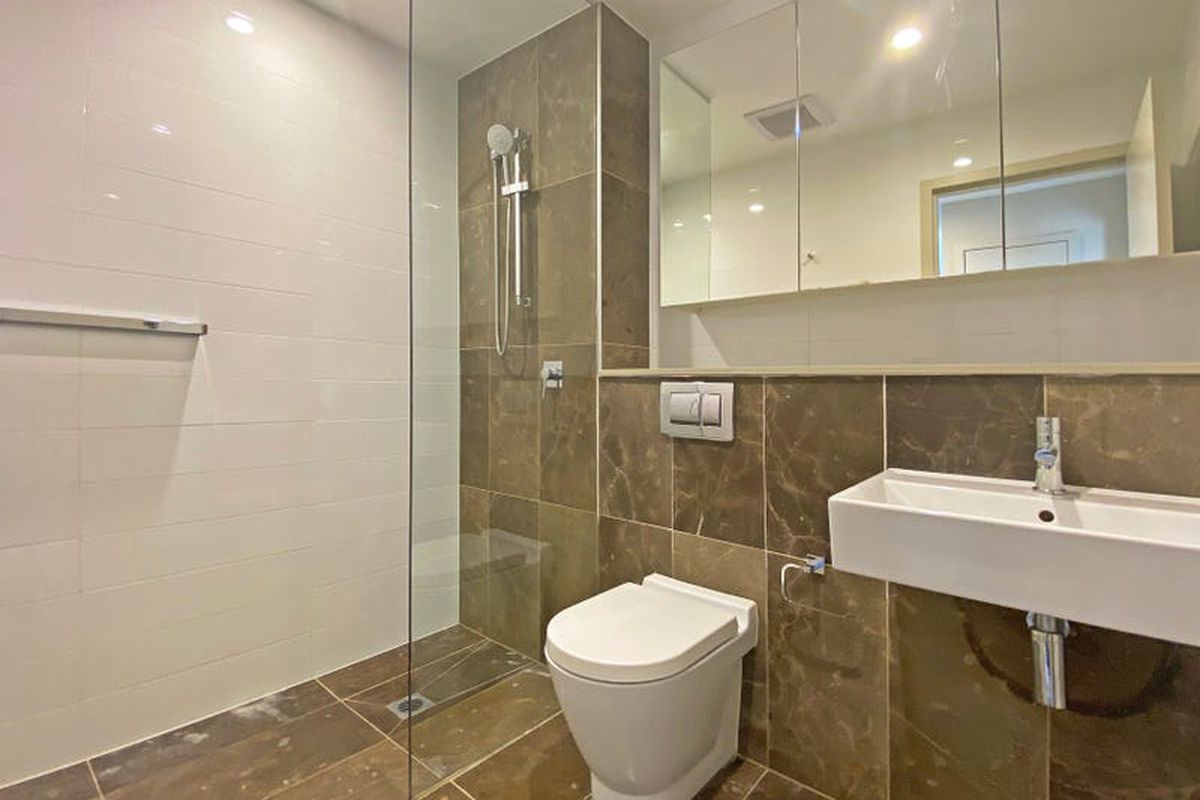 708 / 7  Stromboli Strait , Wentworth Point