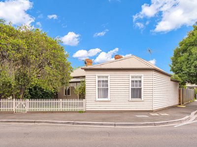 135 Douglas Parade, Williamstown
