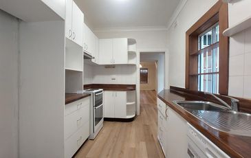 22 Henderson Road, Alexandria