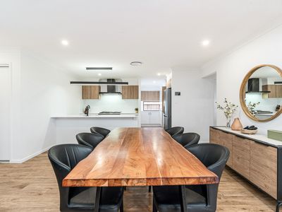 22 Coolamon Court , Urraween