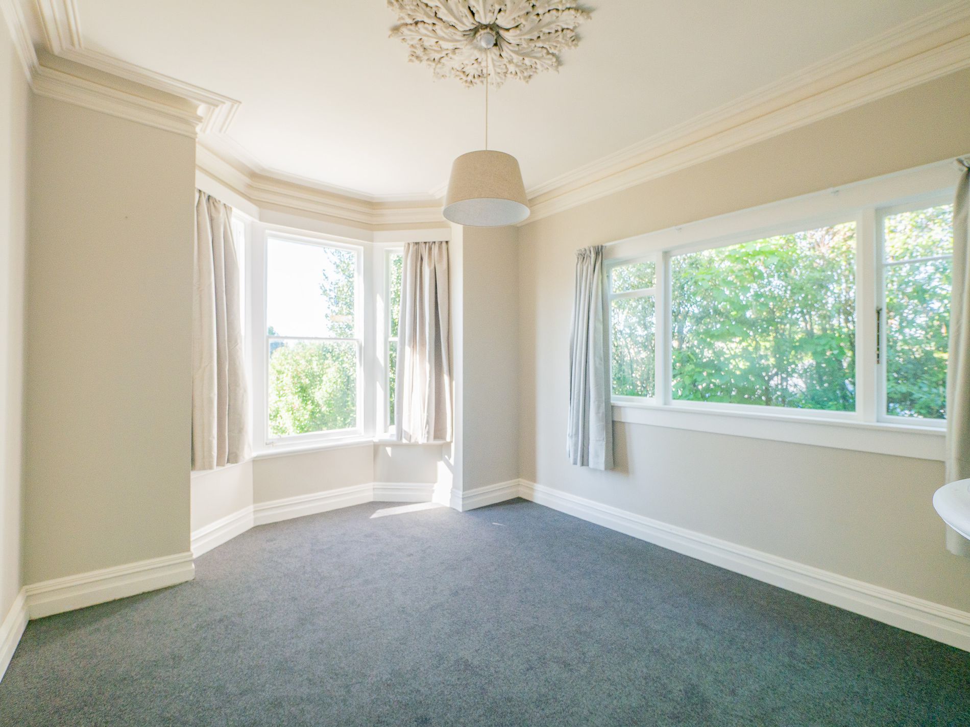 76 South Road, The Glen