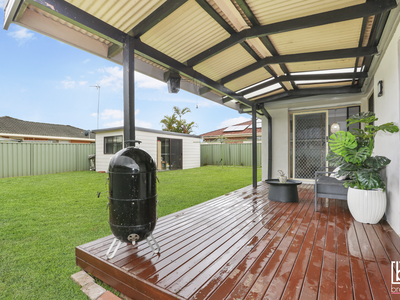 7 Nagle Crescent, Blue Haven