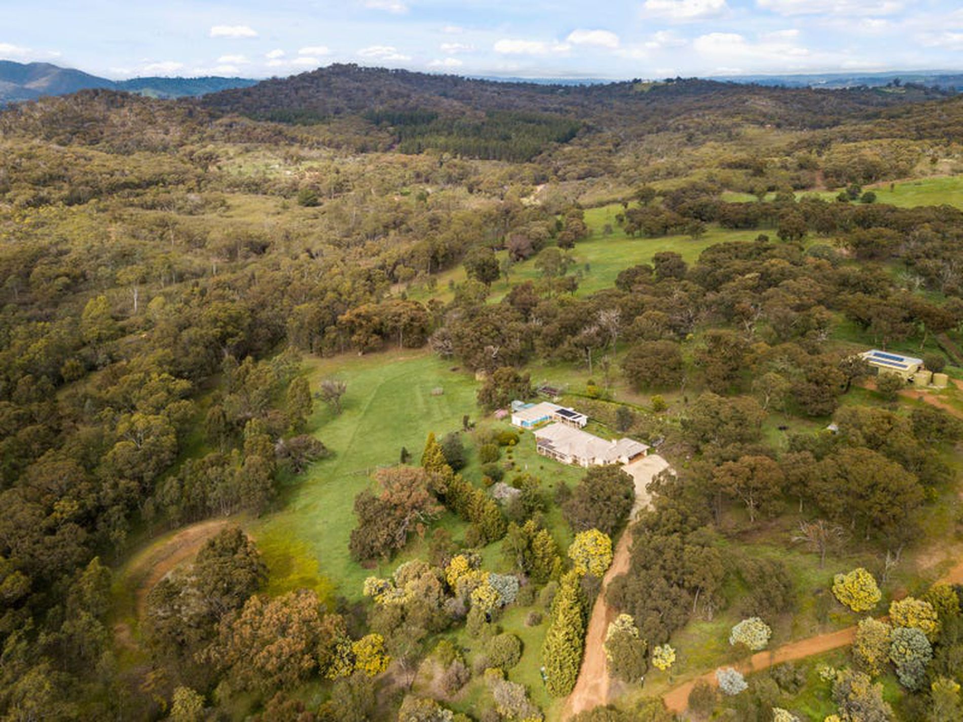 245 Sharps & Taylors Rd, Tallarook