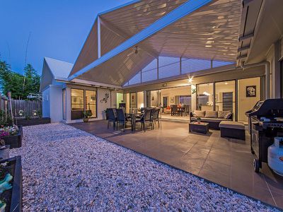 22 Hawksbury Crescent, Wakerley