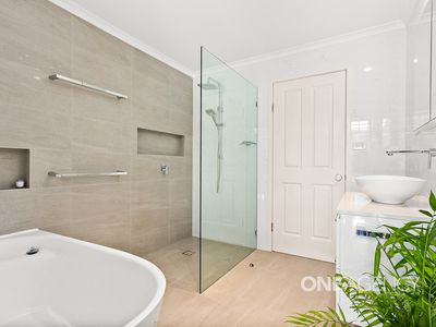 274 Sheaffes Road, Dombarton