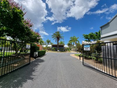 23 / 1 Michel Place, Telina