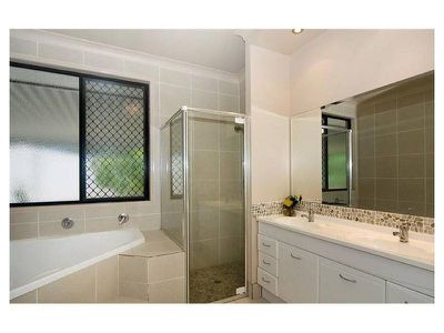 44 Parkdale Avenue, Doonan