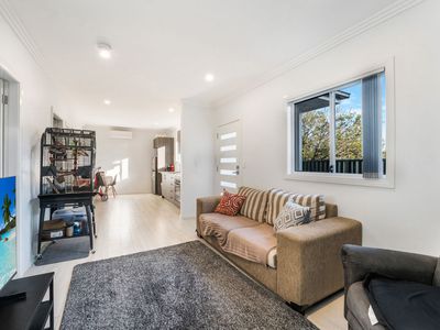 16 Dickens Road, Ambarvale