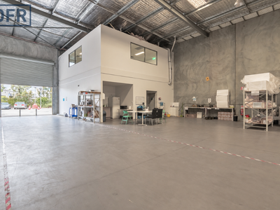 2 / 6 Merino Entrance, Cockburn Central