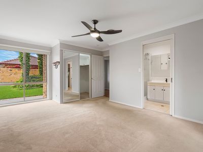 1A Mindona Street, Wishart