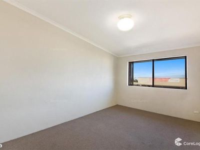 5 / 13 Preston Street, Penrith