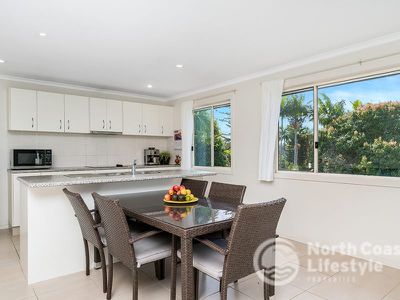 19 Coomburra Crescent, Ocean Shores