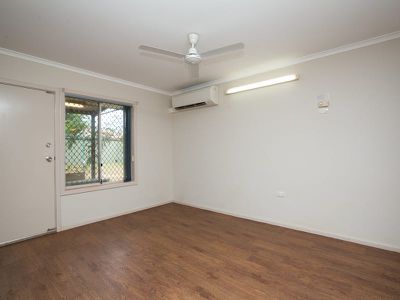 17 Yanderra Crescent, South Hedland