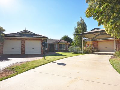 20 St Albans Way, Dubbo