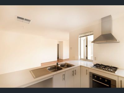 B / 47 Station Street, Cannington