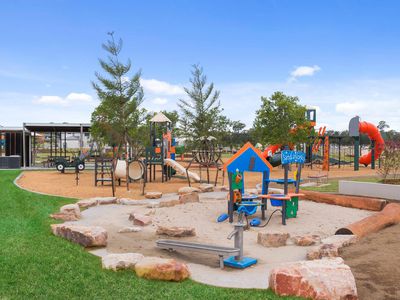 52 Meadow Circuit, Helensvale