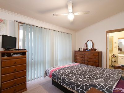 13 General Joshua Drive, Hampton Park