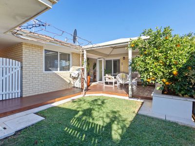 2/54 Stewart Street, Scarborough