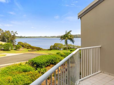 3 / 2 Sidoni Street, Tewantin