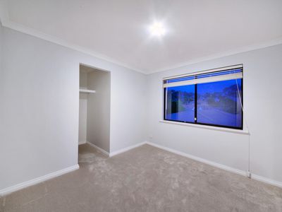 2 / 54 Calais Road, Scarborough