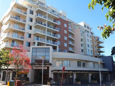 806 / 17 The Esplanade, Ashfield