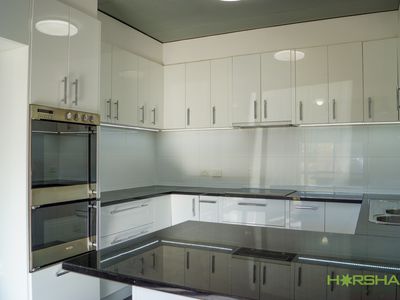 1 / 4 Searle Street, Horsham