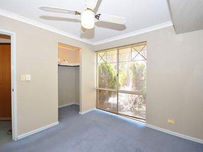 12 Glamis Court, Orelia
