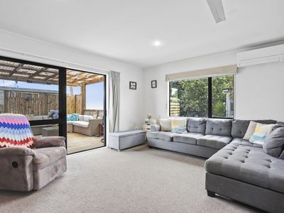 2 Mary Keane Lane, Parakai