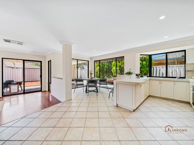 13 Lydiard Retreat, Canning Vale