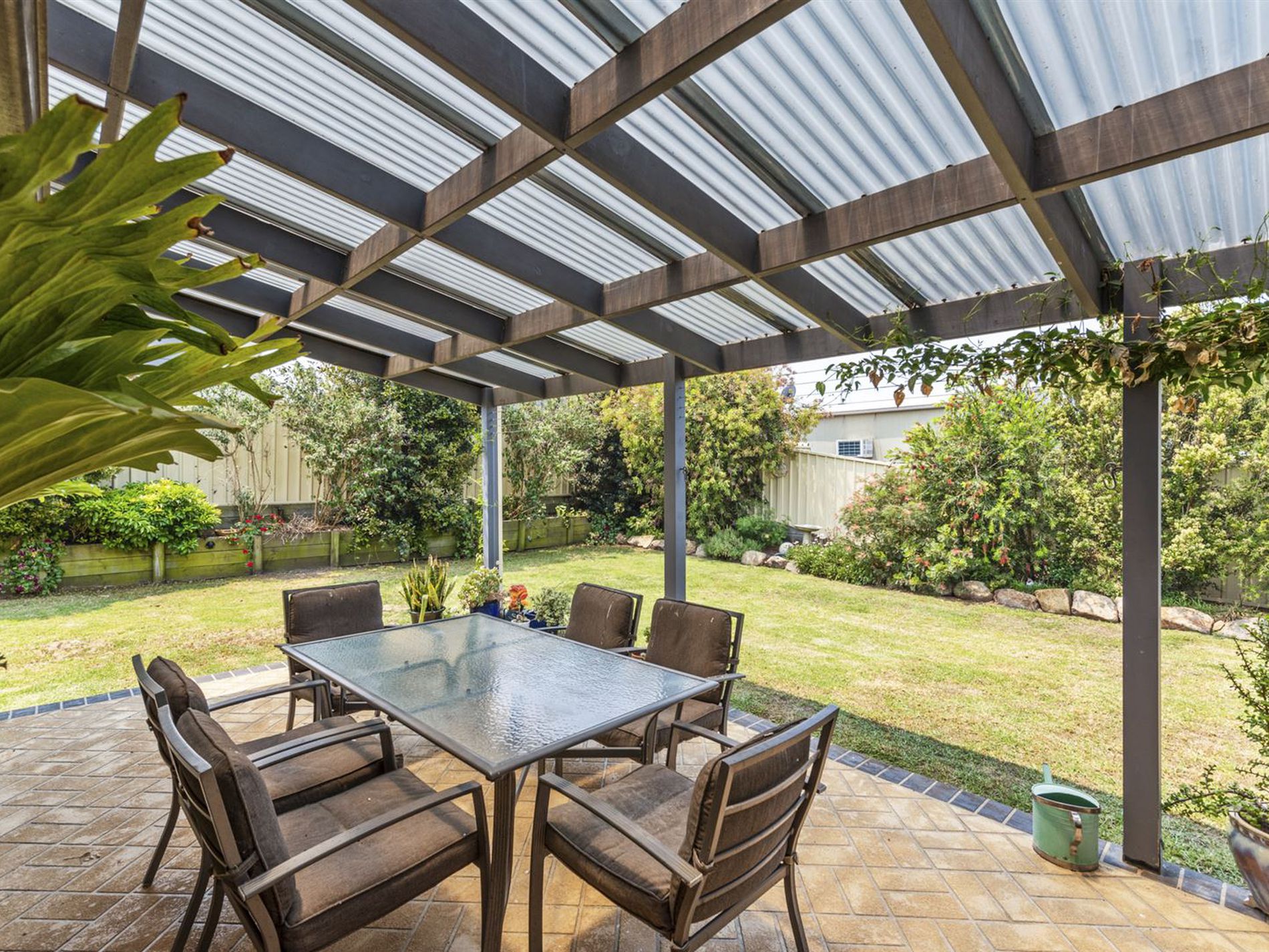 14 Price Parkway, Milton