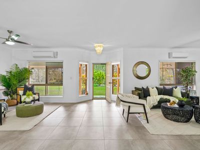 39-43 Jindabyne Court, Greenbank