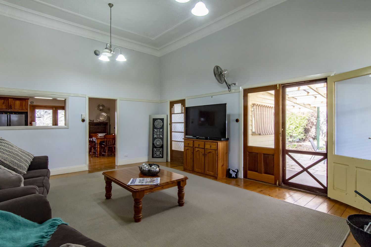 256 HORSHAM-LUBECK ROAD, Riverside
