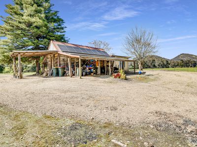 242 Middle Creek Road, Greta South