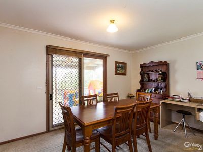 55 Springfield Crescent, Hampton Park