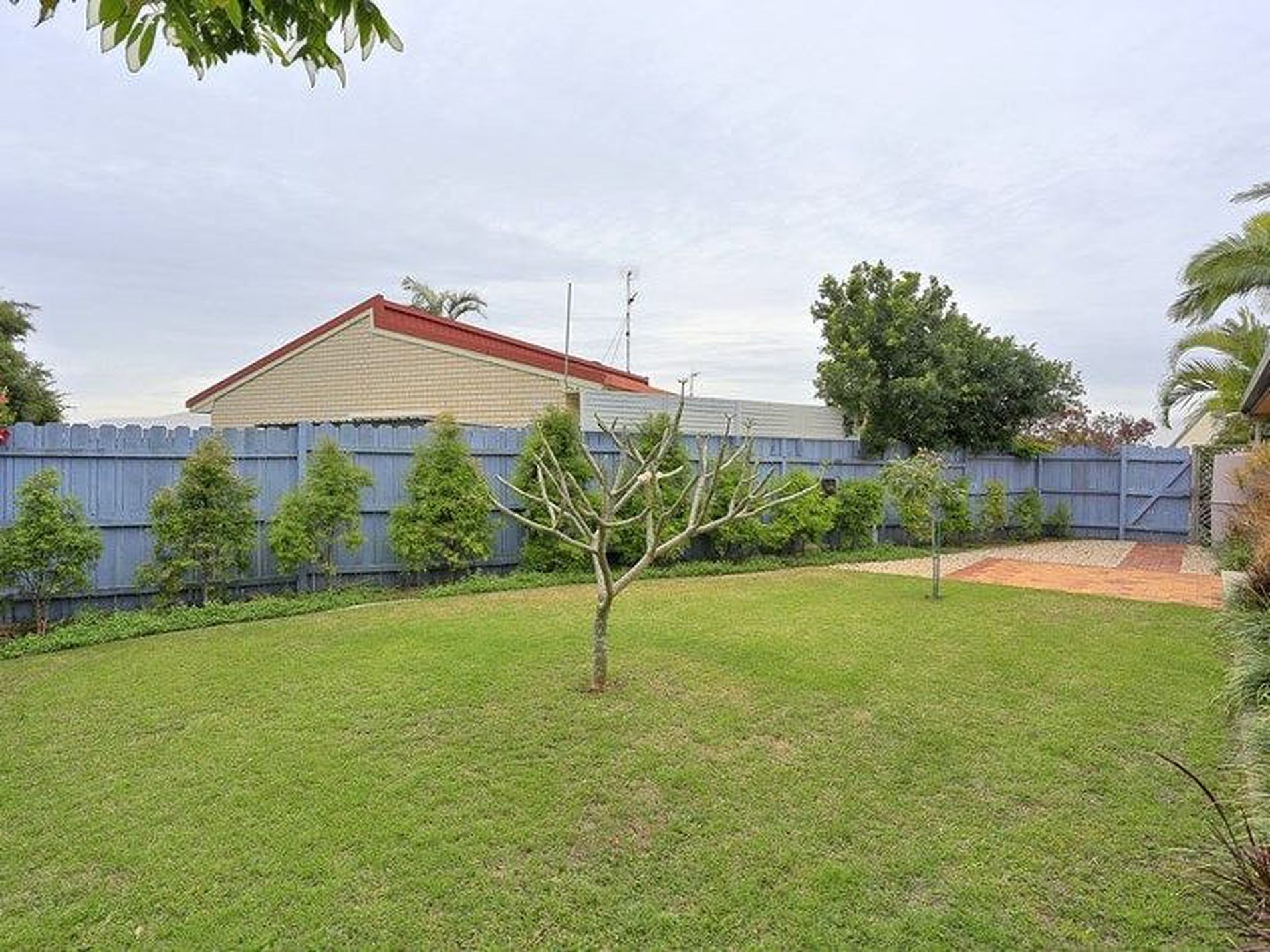 2 / 5 Newton Court, Bargara