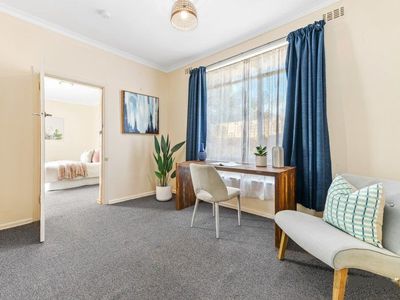 32 Damon Road, Mount Waverley