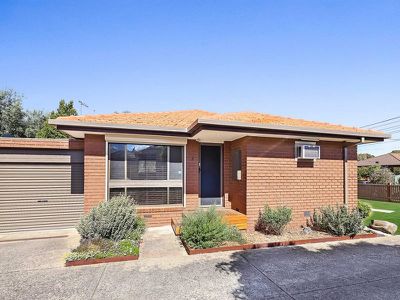 1 / 16 Callander Road, Pascoe Vale