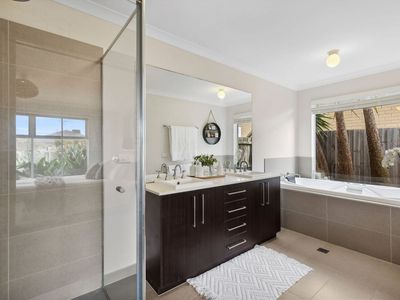 49 Hocking Drive, Ocean Grove