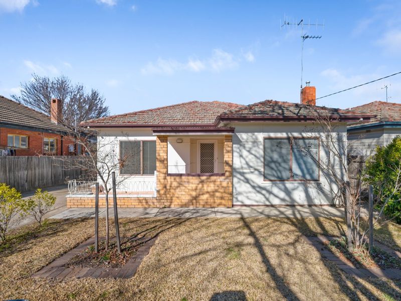 12 Bruce Street, Queanbeyan
