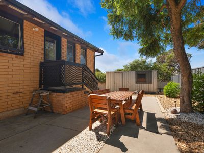 12 Manoora Drive, Hallett Cove