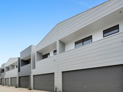 5 / 2A Gladman Road, Maddingley