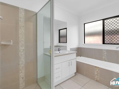 9 Fitzmaurice Drive, Bentley Park
