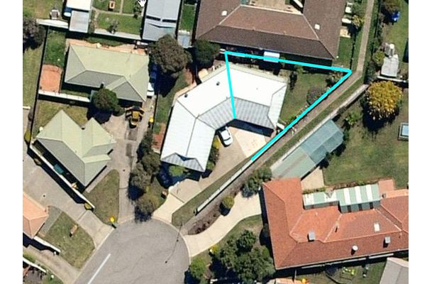 2 / 6 Owen Court, Lavington