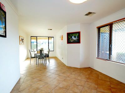 74 East Road, Pearsall